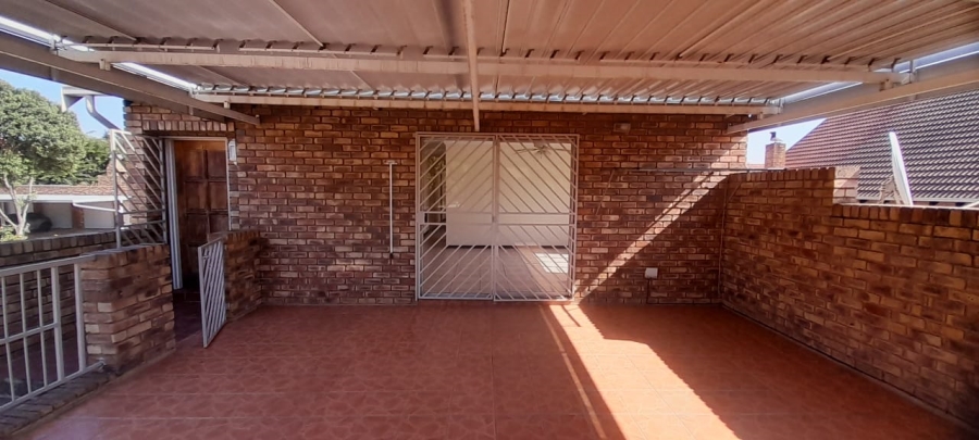 To Let 3 Bedroom Property for Rent in Elardus Park Gauteng