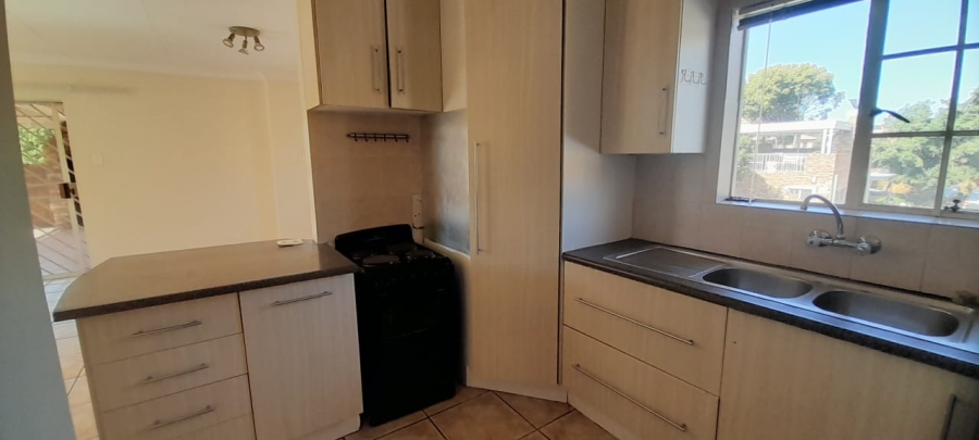 To Let 3 Bedroom Property for Rent in Elardus Park Gauteng