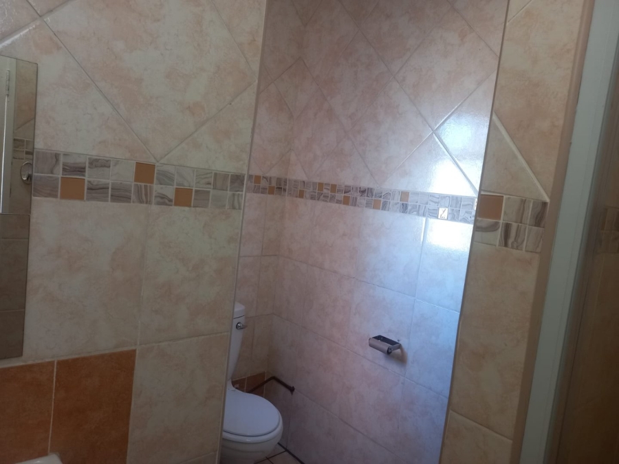 To Let 2 Bedroom Property for Rent in Eldorado Park Gauteng