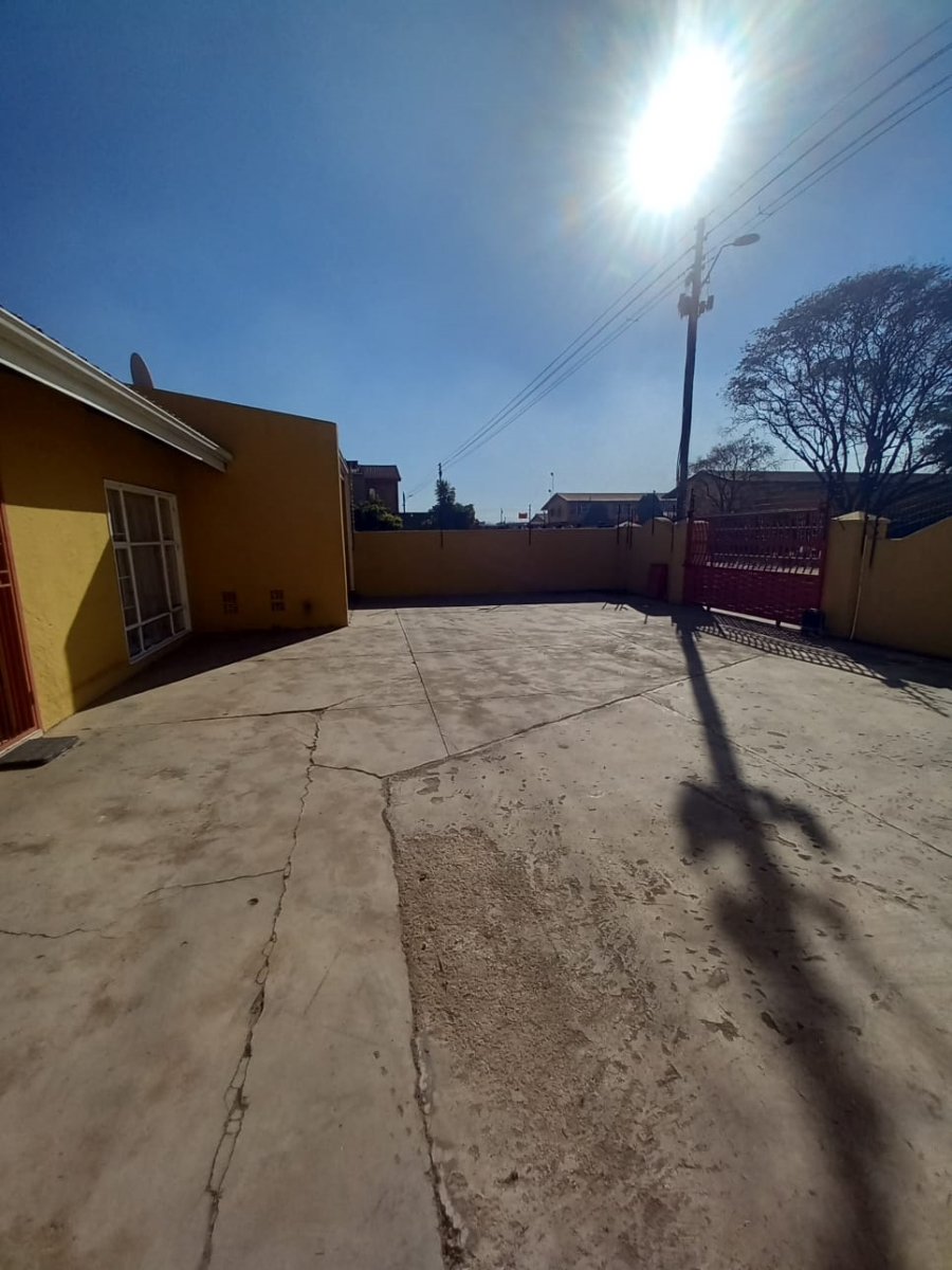 To Let 2 Bedroom Property for Rent in Eldorado Park Gauteng