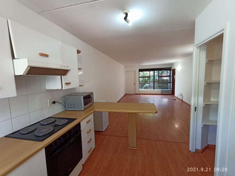 To Let 2 Bedroom Property for Rent in Illovo Gauteng