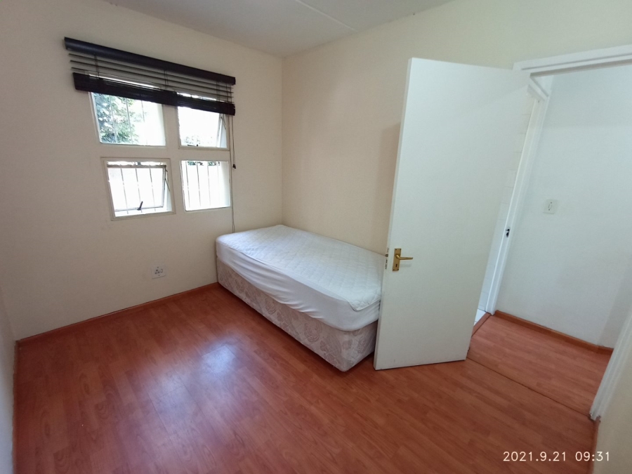To Let 2 Bedroom Property for Rent in Illovo Gauteng