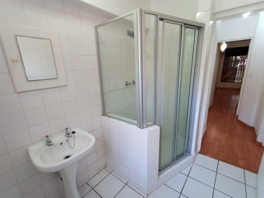 To Let 2 Bedroom Property for Rent in Illovo Gauteng