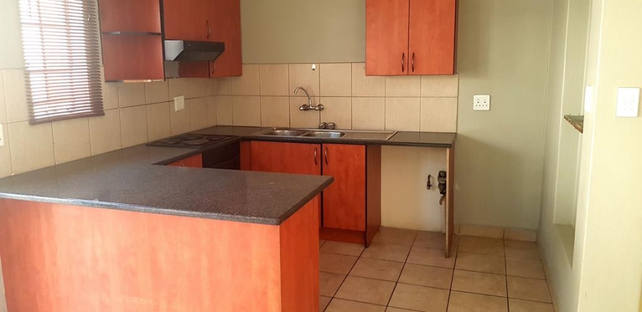 To Let 2 Bedroom Property for Rent in Claremont Gauteng