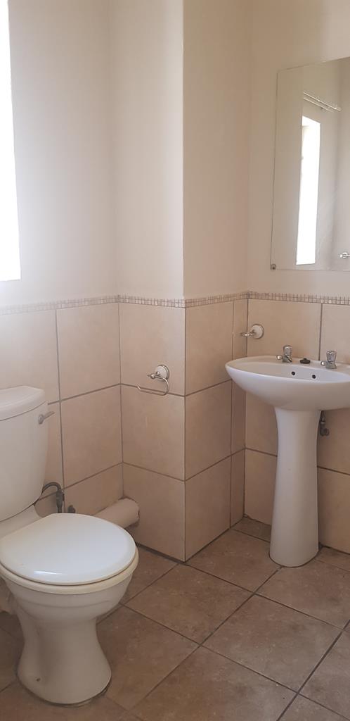 To Let 2 Bedroom Property for Rent in Claremont Gauteng