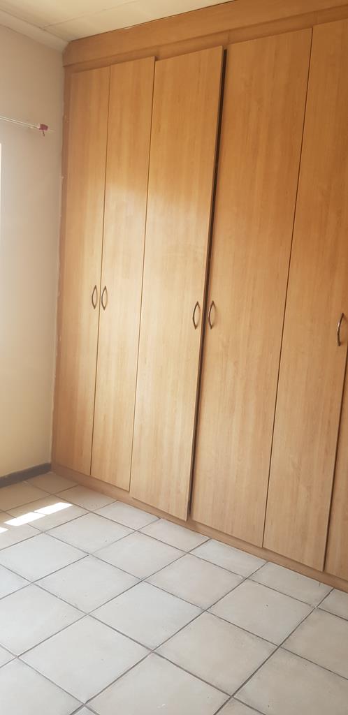 To Let 2 Bedroom Property for Rent in Claremont Gauteng