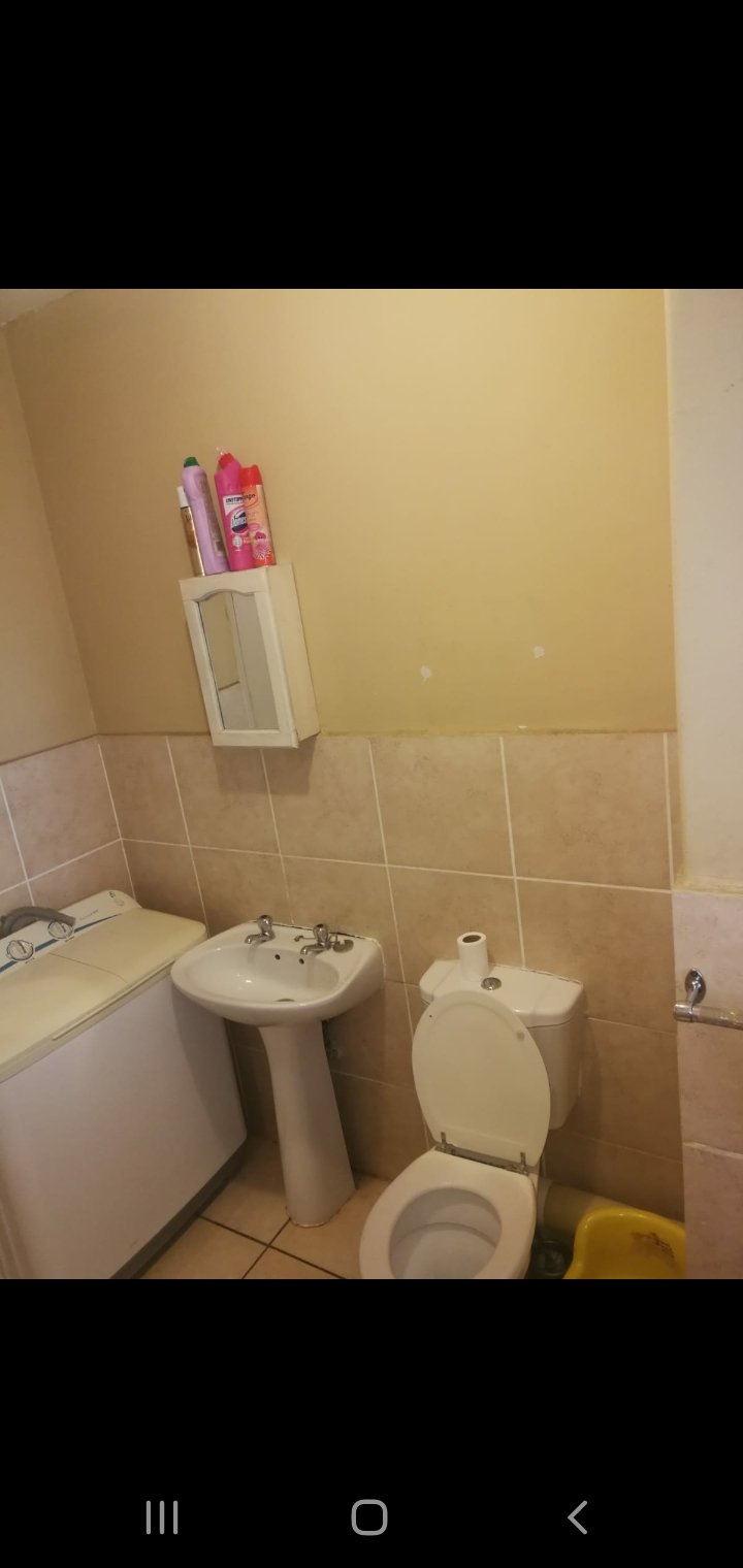2 Bedroom Property for Sale in Pretoria West Gauteng