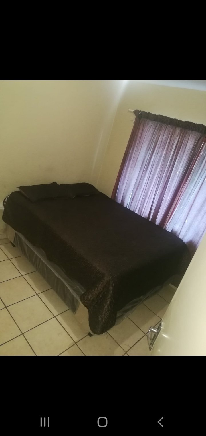 2 Bedroom Property for Sale in Pretoria West Gauteng