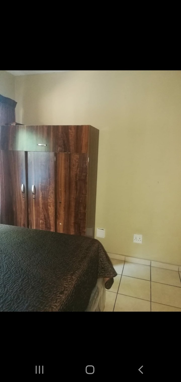 2 Bedroom Property for Sale in Pretoria West Gauteng