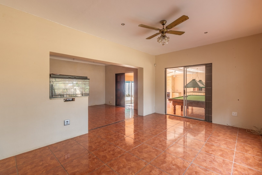 To Let 4 Bedroom Property for Rent in Franklin Roosevelt Park Gauteng