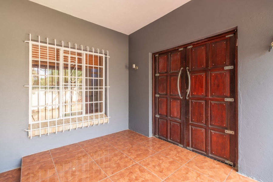 To Let 4 Bedroom Property for Rent in Franklin Roosevelt Park Gauteng