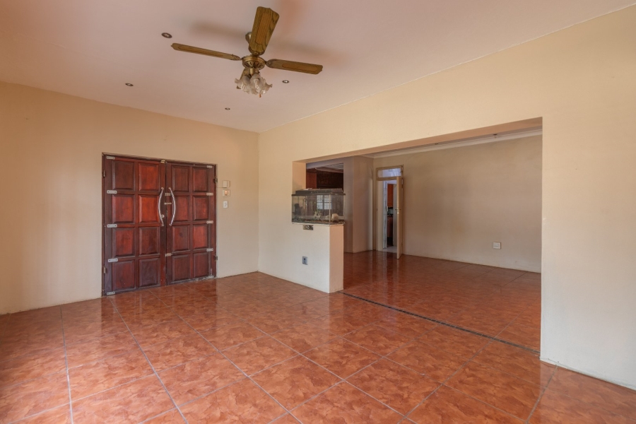 To Let 4 Bedroom Property for Rent in Franklin Roosevelt Park Gauteng