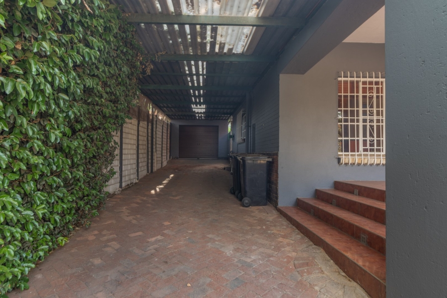 To Let 4 Bedroom Property for Rent in Franklin Roosevelt Park Gauteng