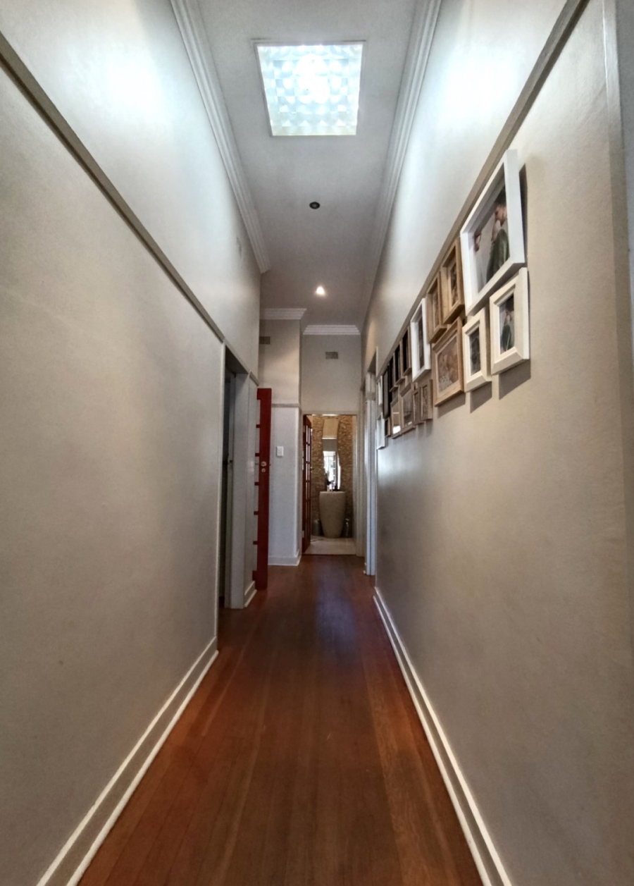 8 Bedroom Property for Sale in Melville Gauteng