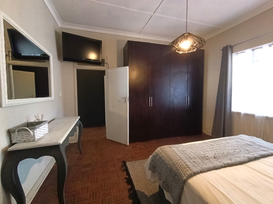 8 Bedroom Property for Sale in Melville Gauteng