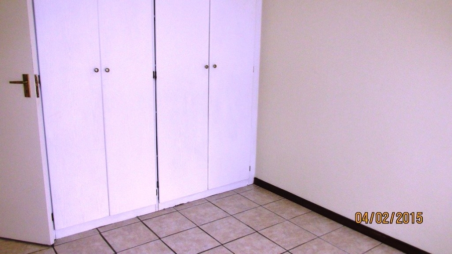 1 Bedroom Property for Sale in Amberfield Gauteng