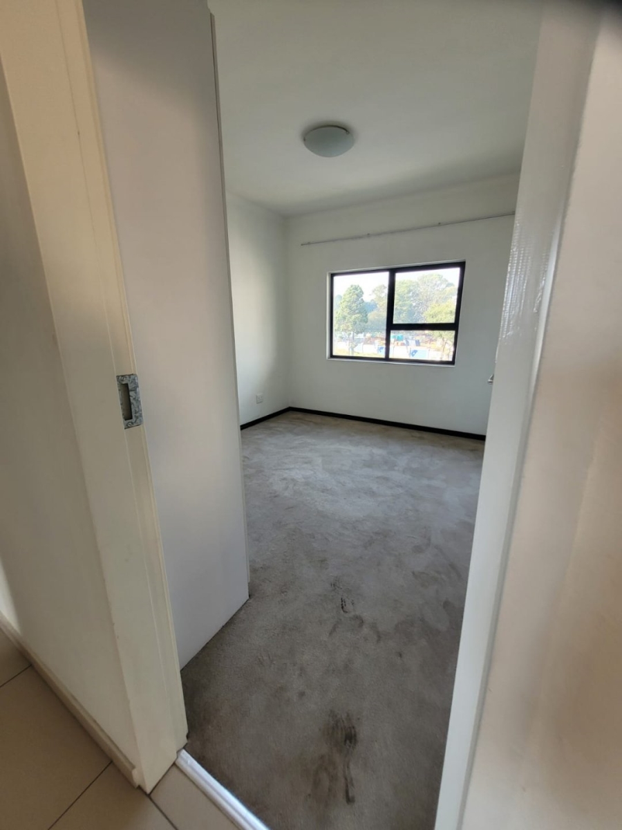 2 Bedroom Property for Sale in Lilianton Gauteng