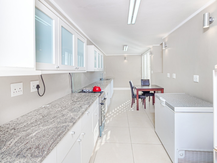 5 Bedroom Property for Sale in Copperleaf Estate Gauteng