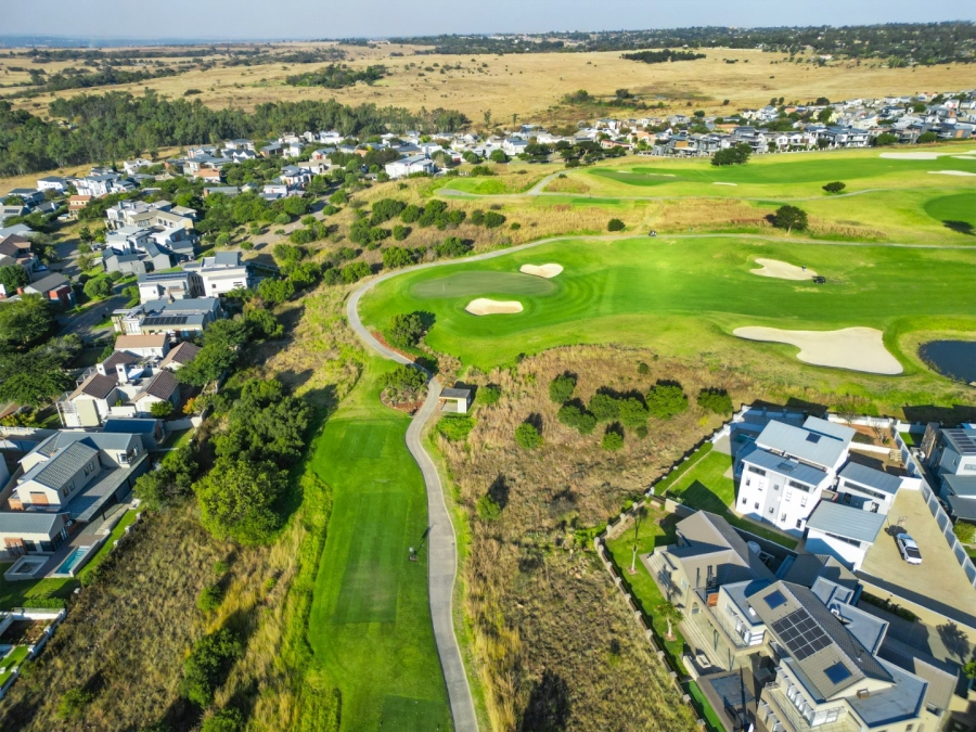 5 Bedroom Property for Sale in Copperleaf Estate Gauteng