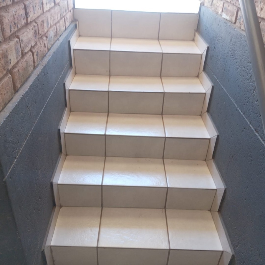 2 Bedroom Property for Sale in Cloverdene Gauteng