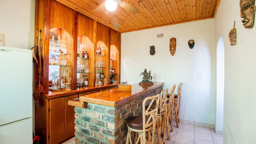 4 Bedroom Property for Sale in Bonaero Park Gauteng
