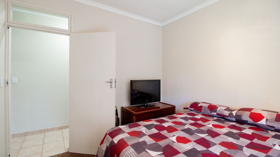 4 Bedroom Property for Sale in Bonaero Park Gauteng