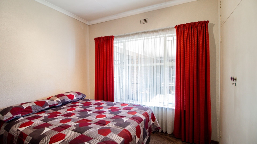 4 Bedroom Property for Sale in Bonaero Park Gauteng