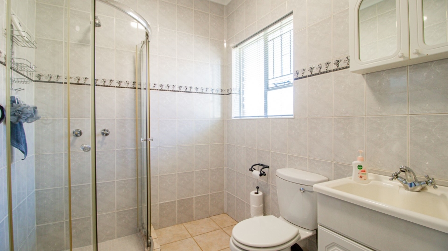 4 Bedroom Property for Sale in Bonaero Park Gauteng