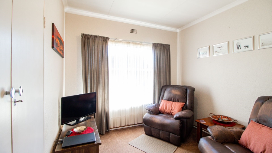 4 Bedroom Property for Sale in Bonaero Park Gauteng
