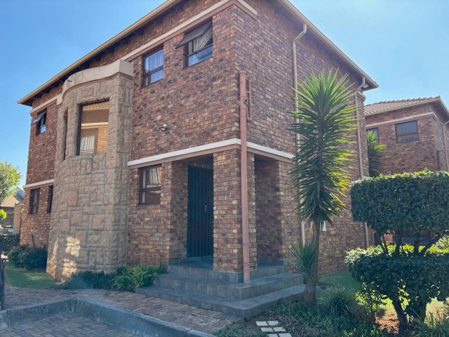 To Let 3 Bedroom Property for Rent in Bartlett Gauteng