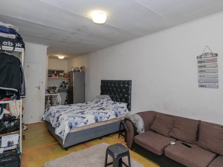 6 Bedroom Property for Sale in Edenvale Central Gauteng