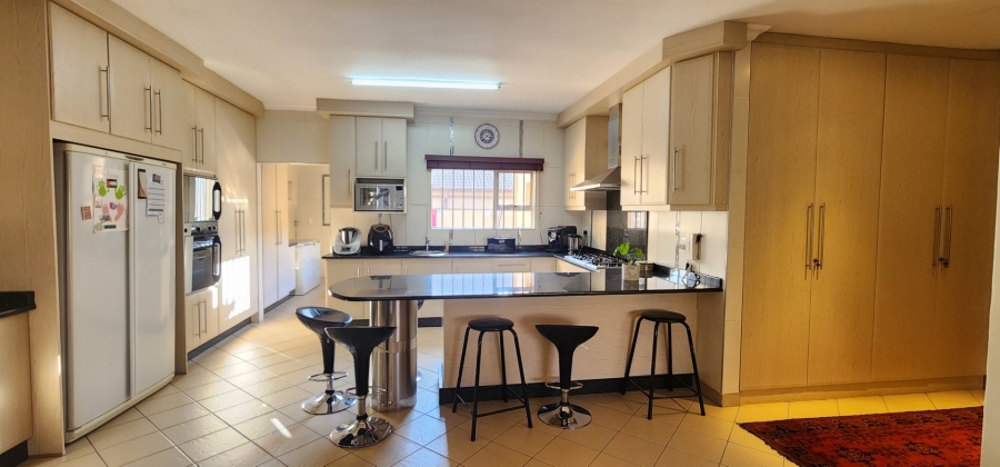 4 Bedroom Property for Sale in Erasmia Gauteng
