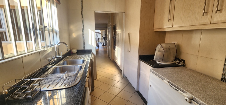 4 Bedroom Property for Sale in Erasmia Gauteng