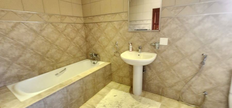 4 Bedroom Property for Sale in Erasmia Gauteng