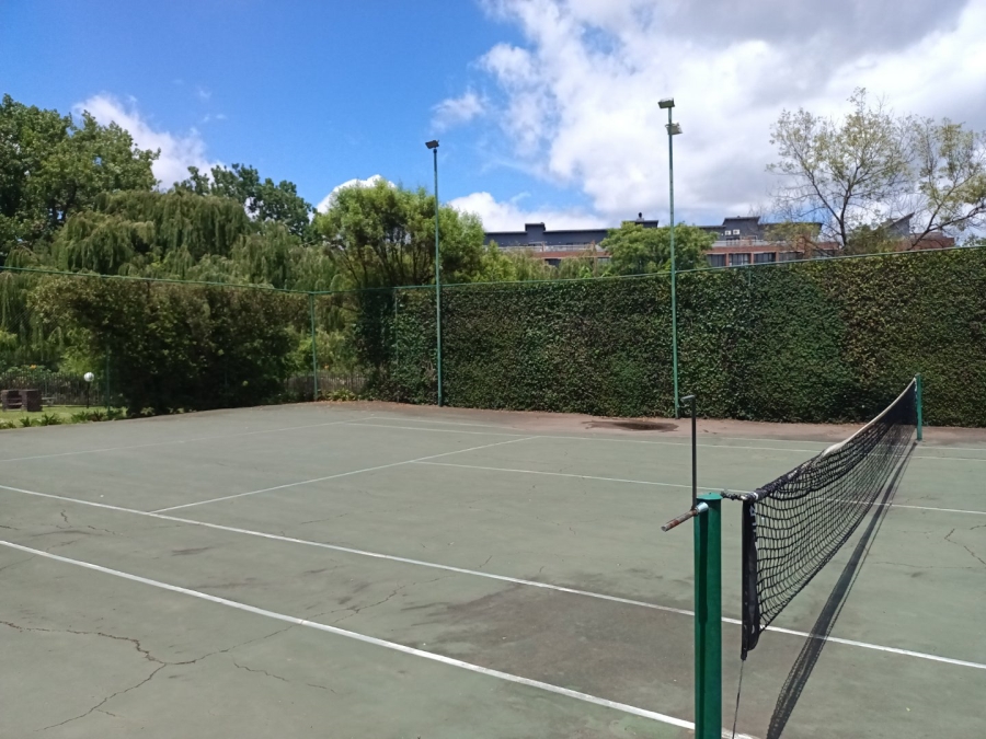 To Let 2 Bedroom Property for Rent in Atholl Gauteng