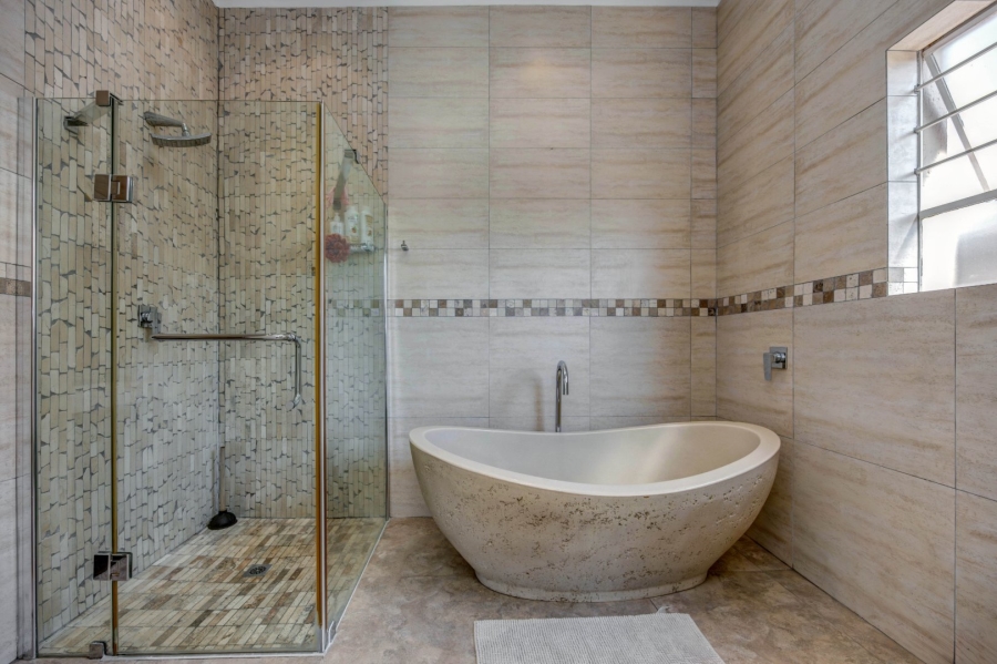  Bedroom Property for Sale in North Riding Gauteng