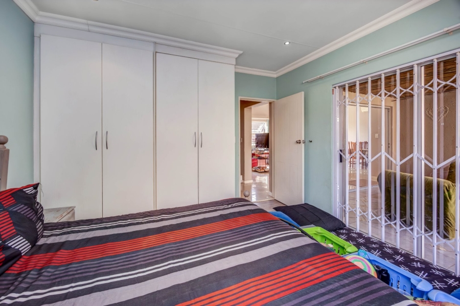  Bedroom Property for Sale in North Riding Gauteng