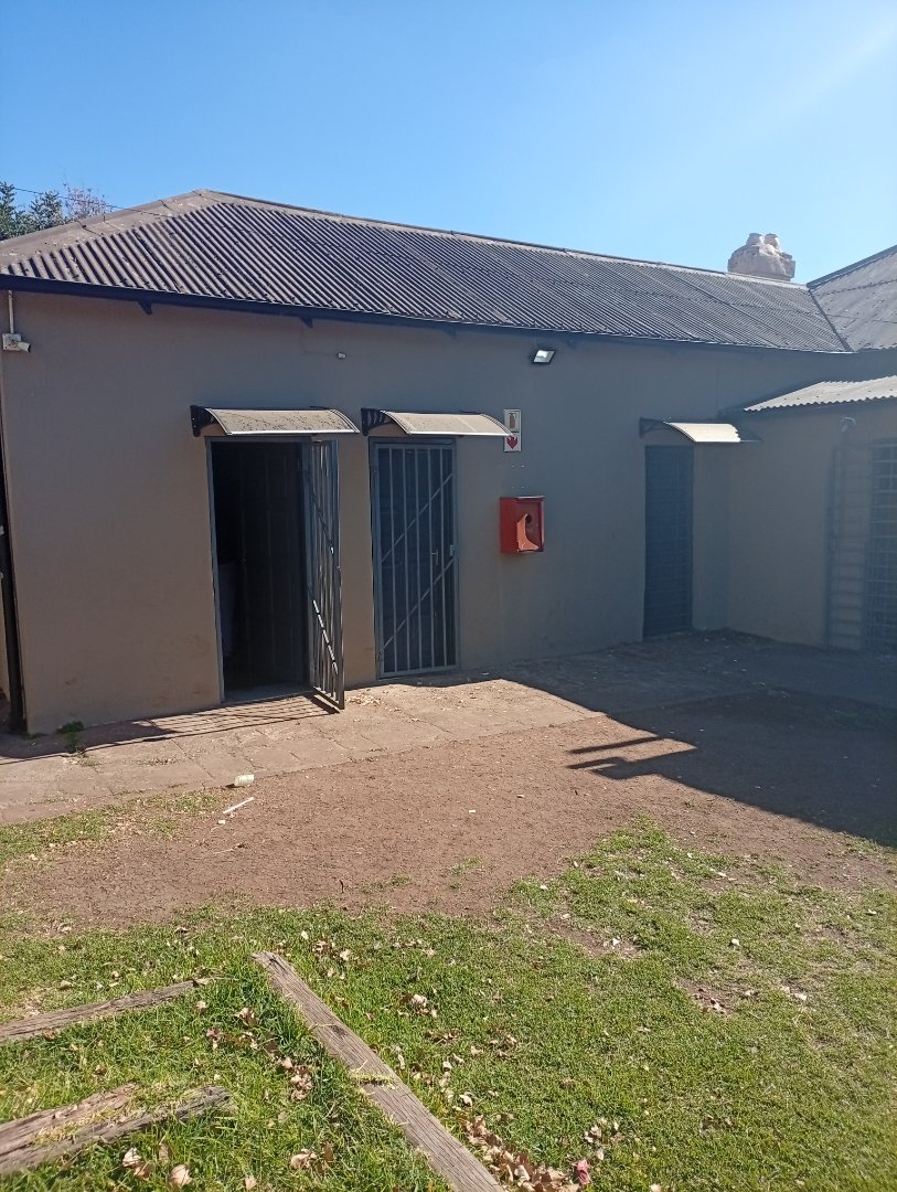 13 Bedroom Property for Sale in Brixton Gauteng
