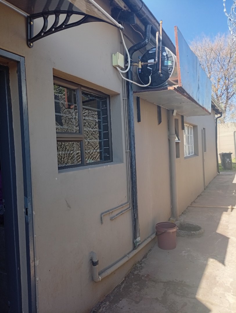 13 Bedroom Property for Sale in Brixton Gauteng
