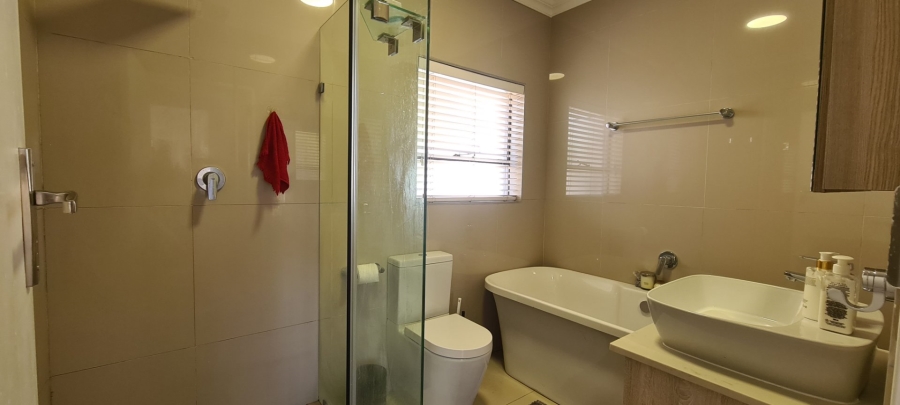 To Let 2 Bedroom Property for Rent in Morningside Gauteng