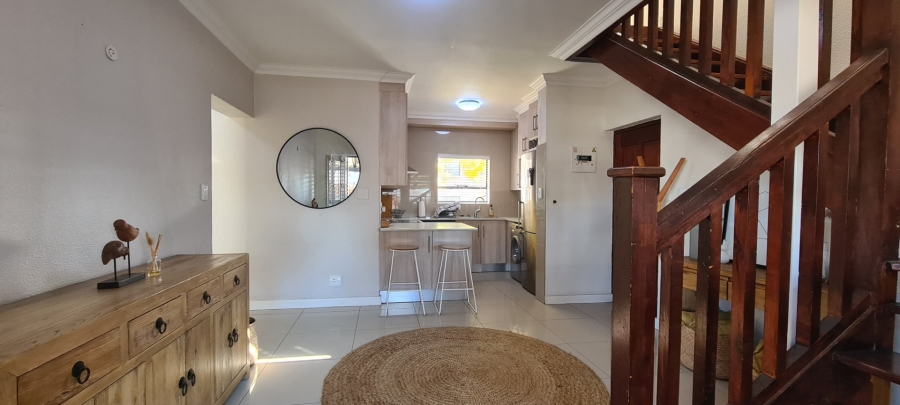 To Let 2 Bedroom Property for Rent in Morningside Gauteng