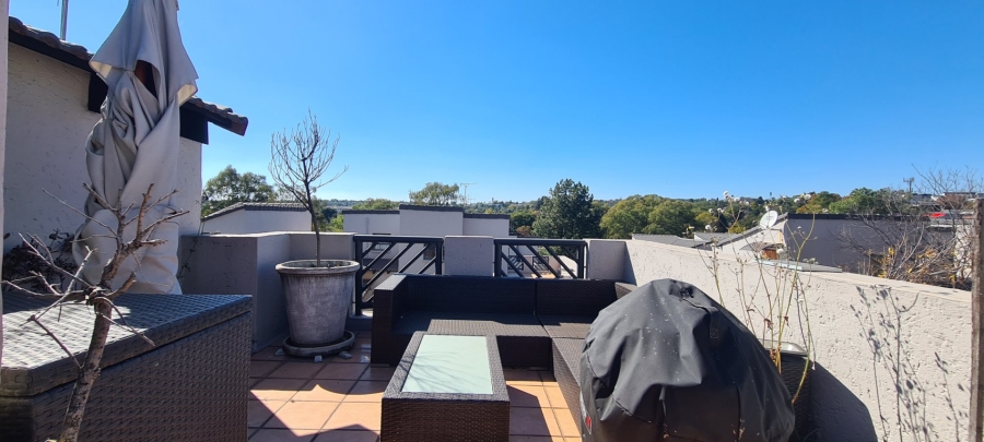 To Let 2 Bedroom Property for Rent in Morningside Gauteng