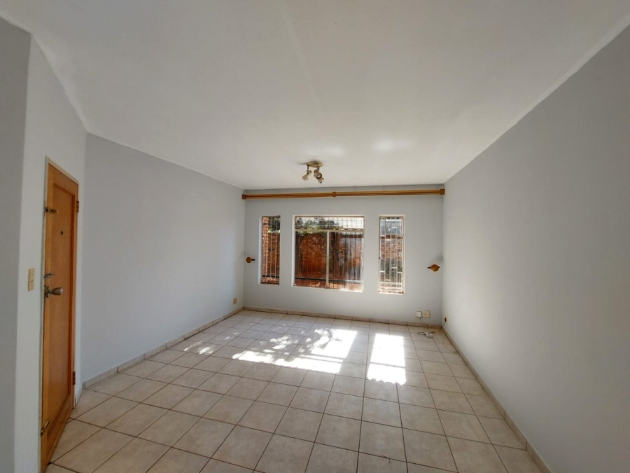To Let 2 Bedroom Property for Rent in Clubview Gauteng