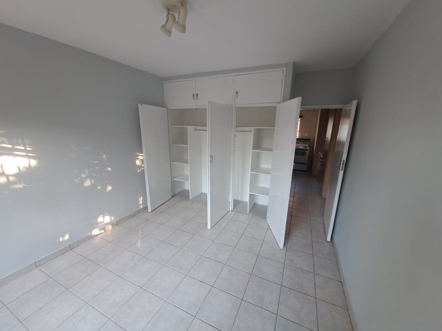 To Let 2 Bedroom Property for Rent in Clubview Gauteng