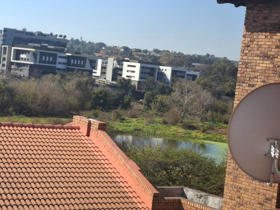 2 Bedroom Property for Sale in Zwartkop Gauteng