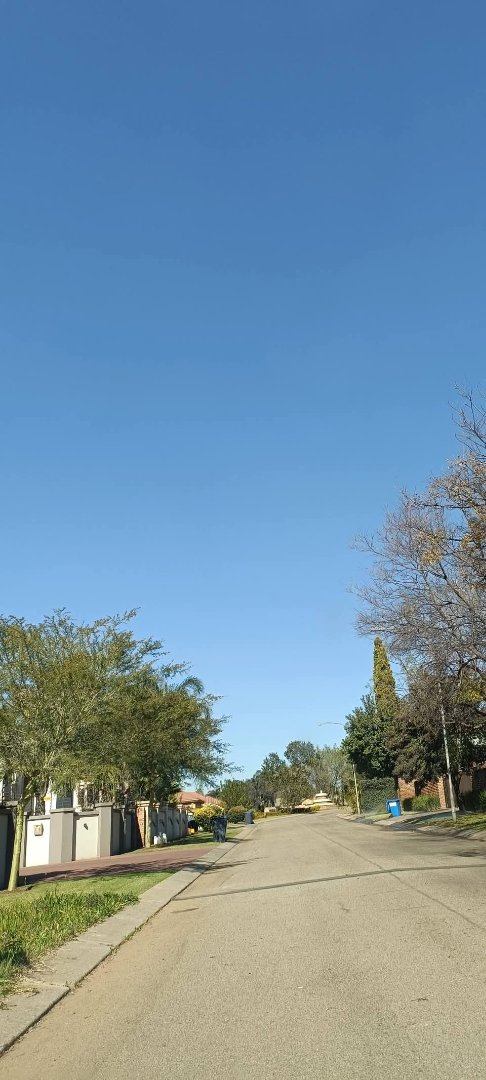  Bedroom Property for Sale in Eldoraigne Gauteng