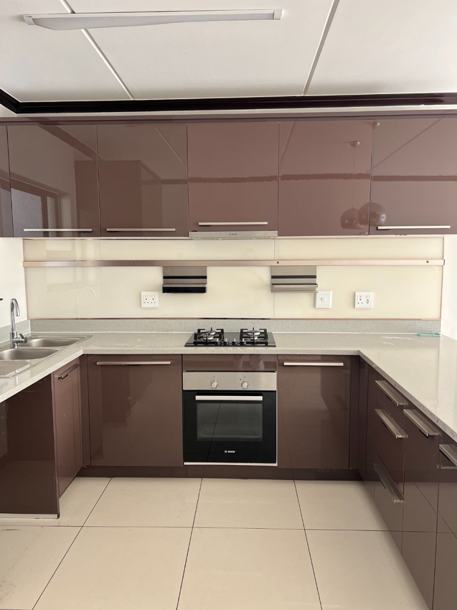 To Let 3 Bedroom Property for Rent in Broadacres Gauteng