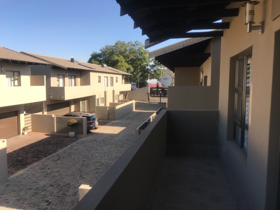 3 Bedroom Property for Sale in Azaadville Gardens Gauteng