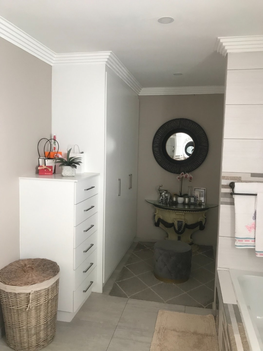 3 Bedroom Property for Sale in Azaadville Gardens Gauteng