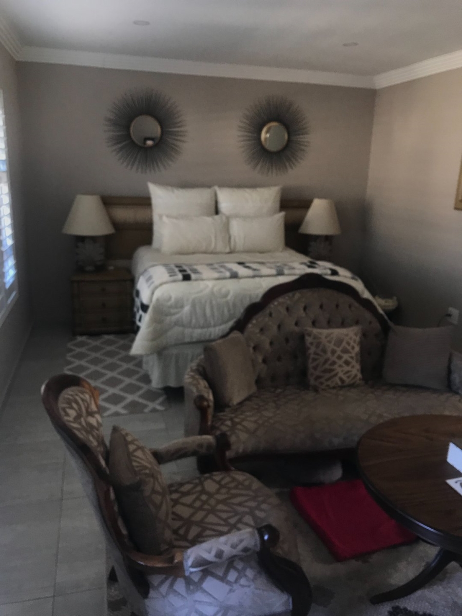 3 Bedroom Property for Sale in Azaadville Gardens Gauteng